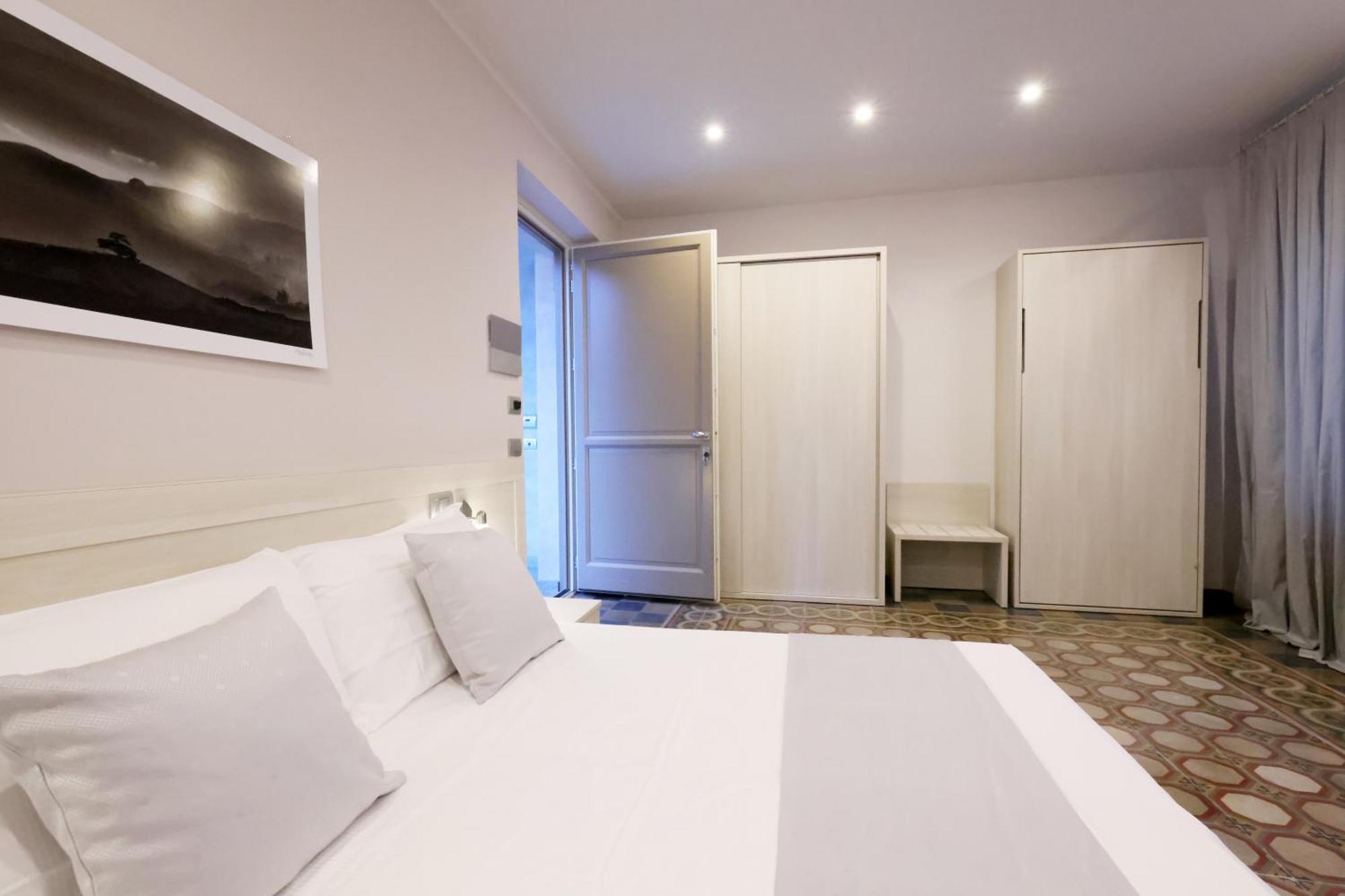 Palazzo Belli Bed & Breakfast Alba  Ngoại thất bức ảnh