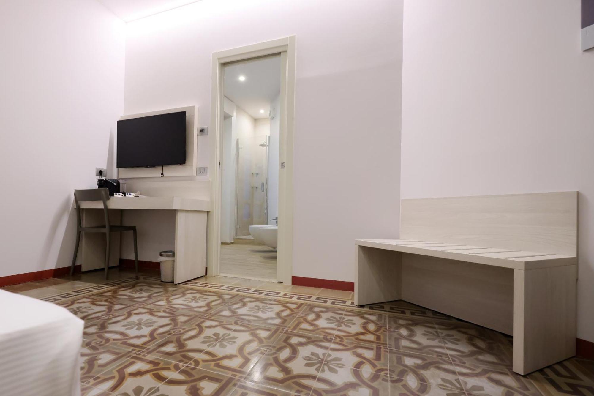 Palazzo Belli Bed & Breakfast Alba  Ngoại thất bức ảnh