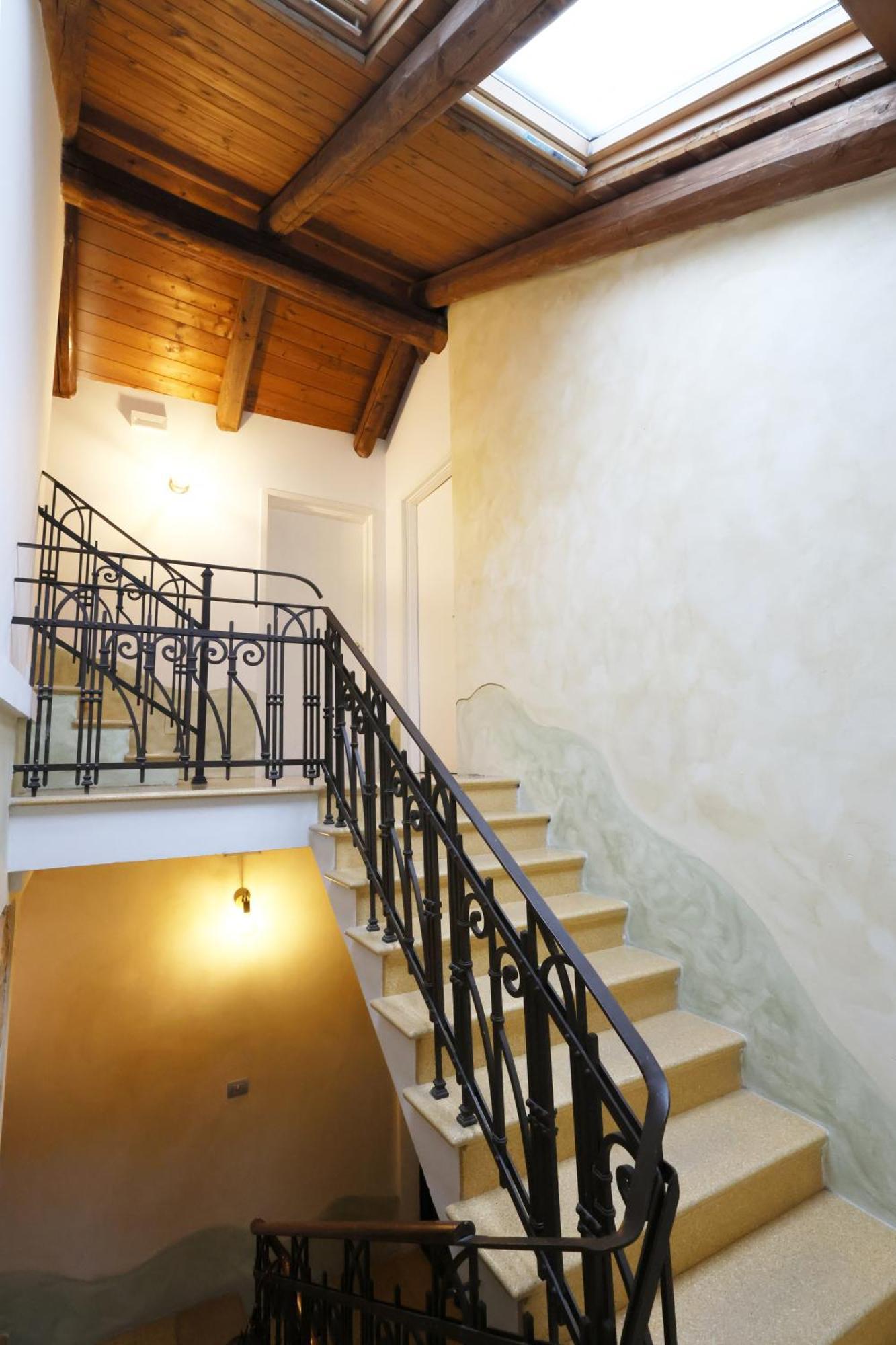 Palazzo Belli Bed & Breakfast Alba  Ngoại thất bức ảnh