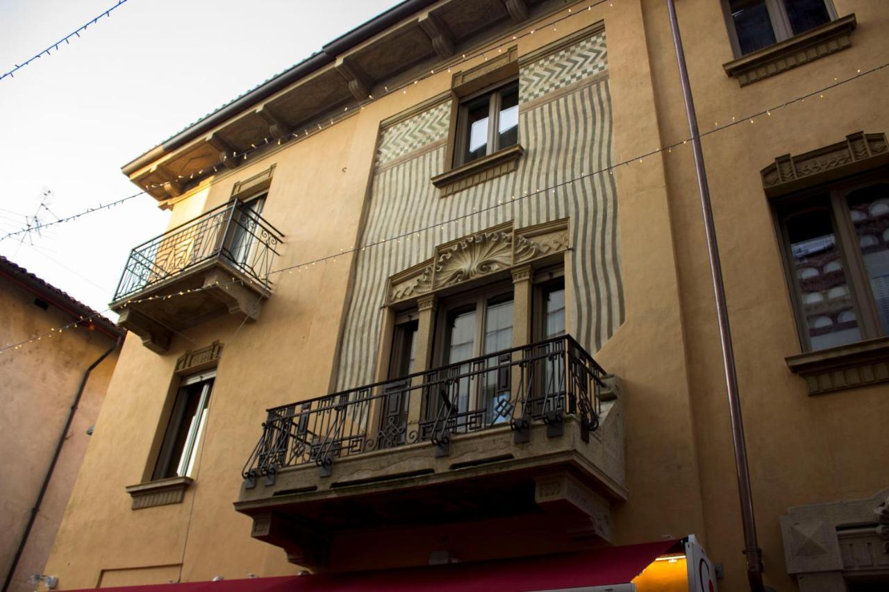 Palazzo Belli Bed & Breakfast Alba  Ngoại thất bức ảnh